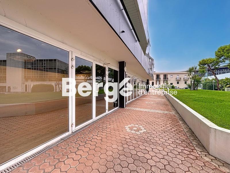 Local commercial - 800 m²