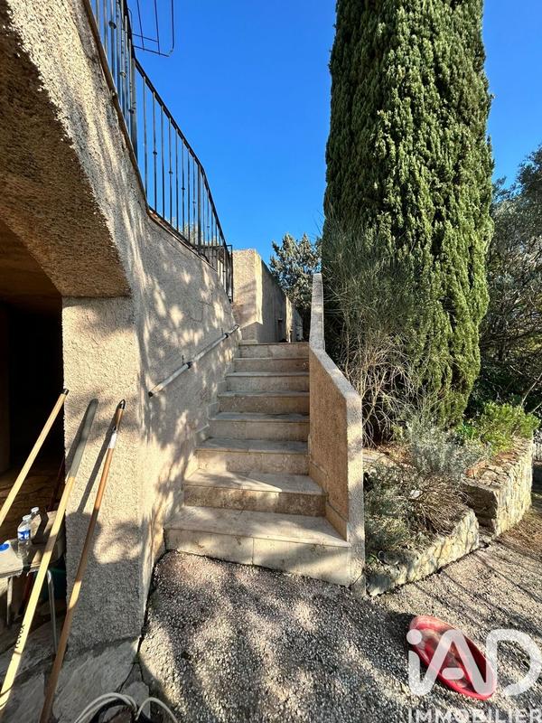 Maison - 185 m² - 5 pièces