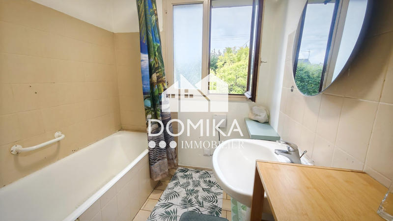 Maison traditionnelle - 93 m² - 4 pièces