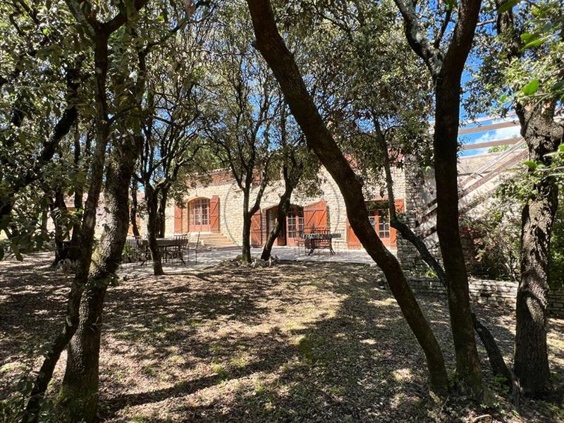 Maison en pierre - 140 m² - 7 pièces