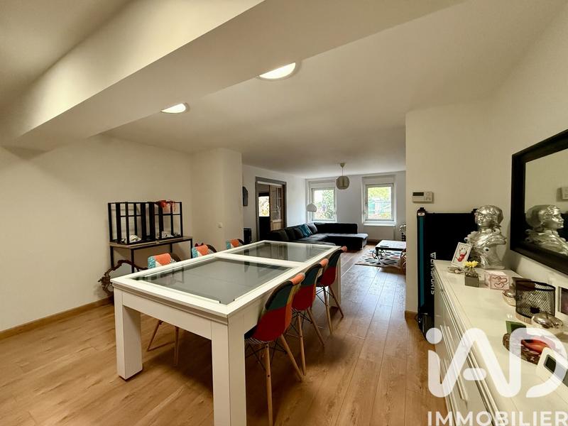 Maison - 235 m² - 5 pièces