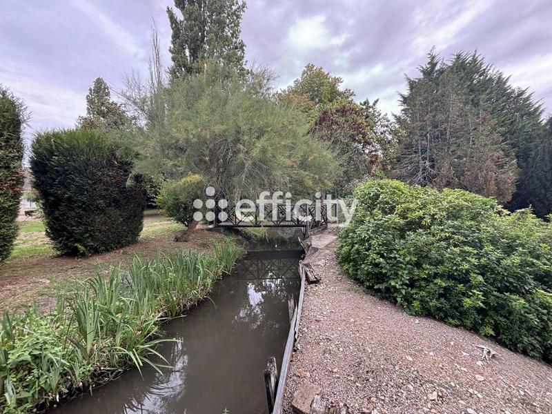 Villa - 340 m² - 15 pièces