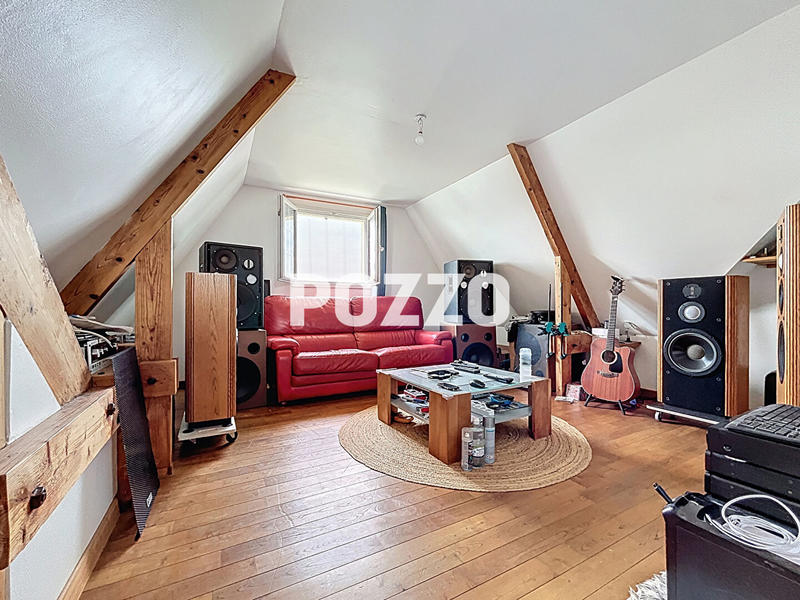 Maison - 131 m² - 8 pièces