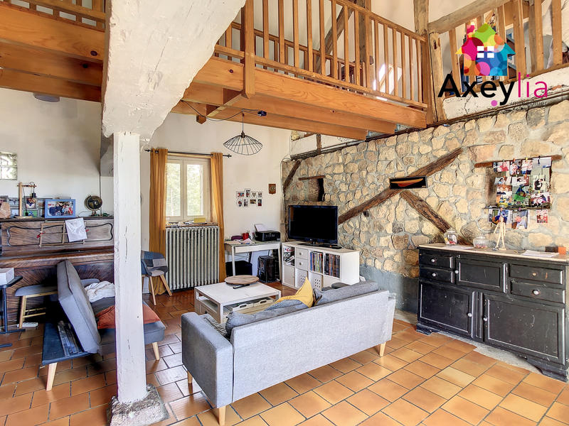 Maison - 265 m² - 8 pièces