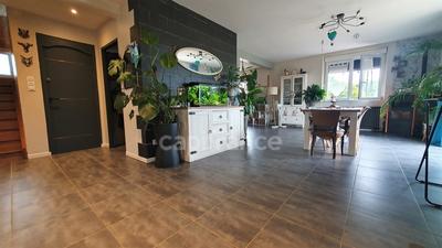 Maison - 156 m² - 6 pièces