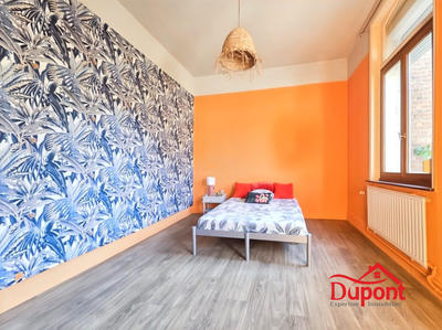 Maison - 240 m² - 11 pièces