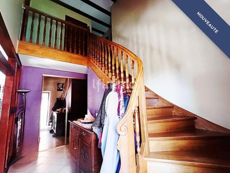 Maison - 140 m² - 5 pièces