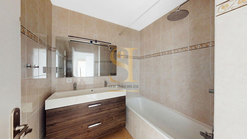 Appartement - 64 m² - 3 pièces