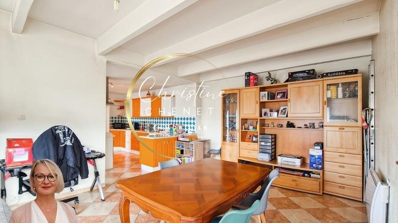 Propriété - 140 m² - 5 pièces