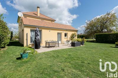 Maison - 180 m² - 5 pièces