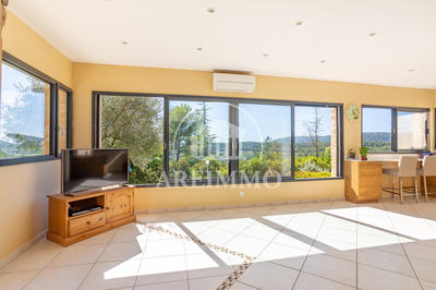 Maison - 152 m² - 5 pièces