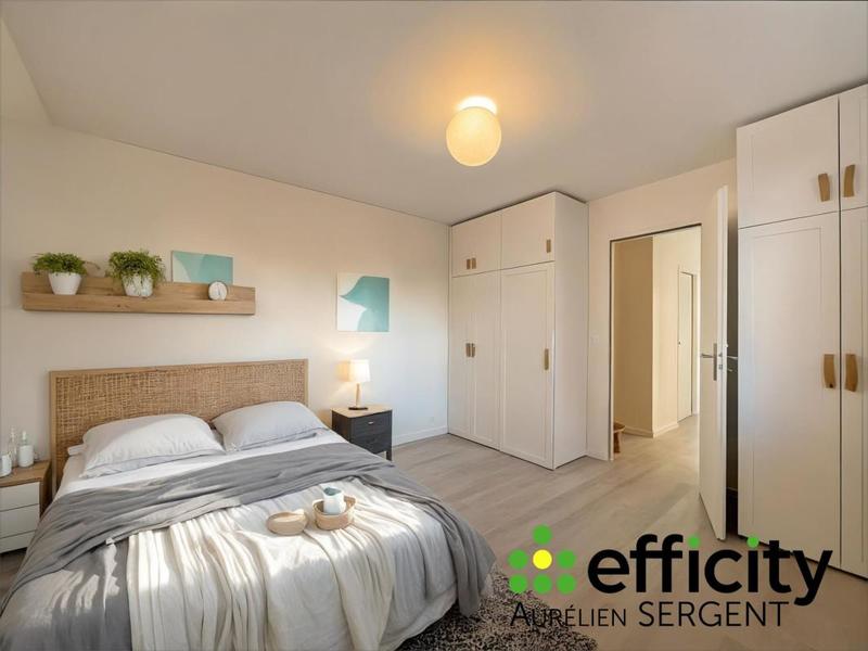 Appartement - 100 m² - 4 pièces