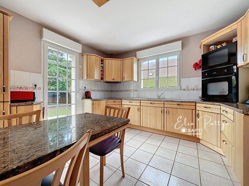 Maison - 121 m² - 5 pièces