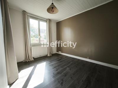 Maison - 65 m² - 4 pièces