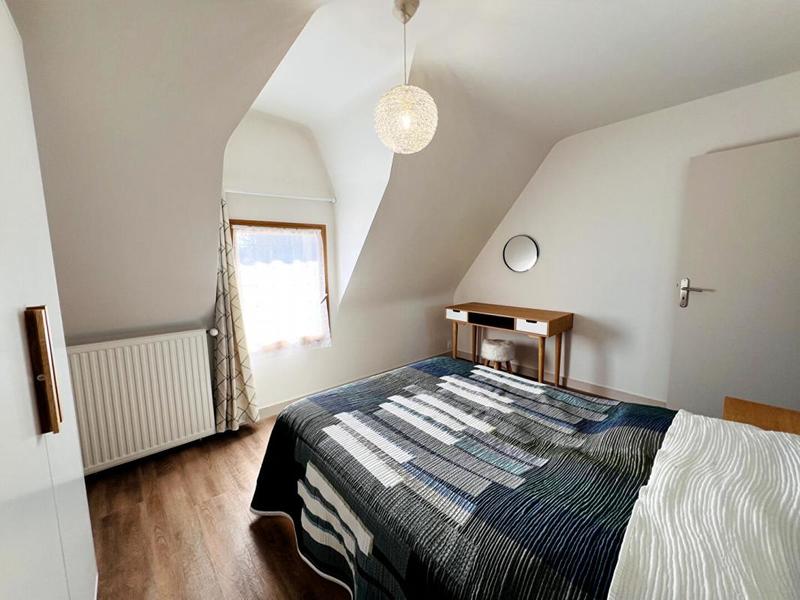 Maison - 205 m² - 9 pièces