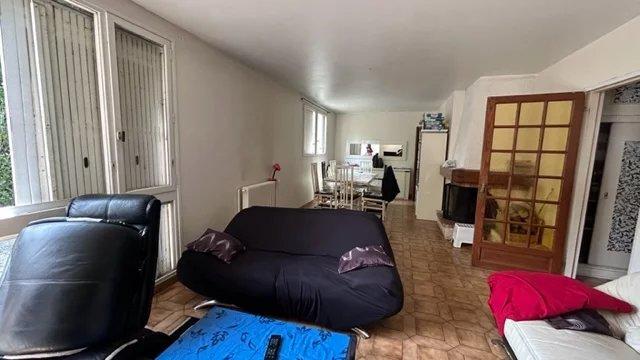 Appartement - 100 m² - 6 pièces