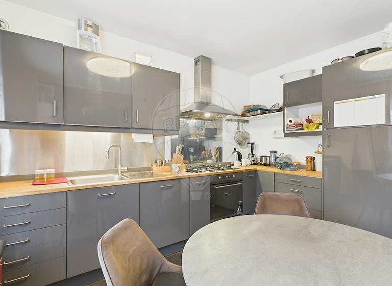 Maison jumelée - 180 m² - 7 pièces