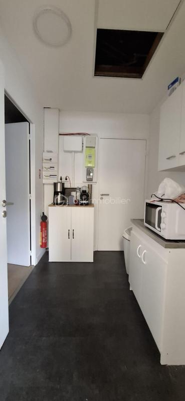 Local commercial - 66 m² - 3 pièces