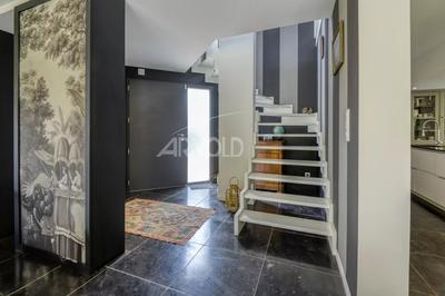 Maison - 191 m² - 8 pièces