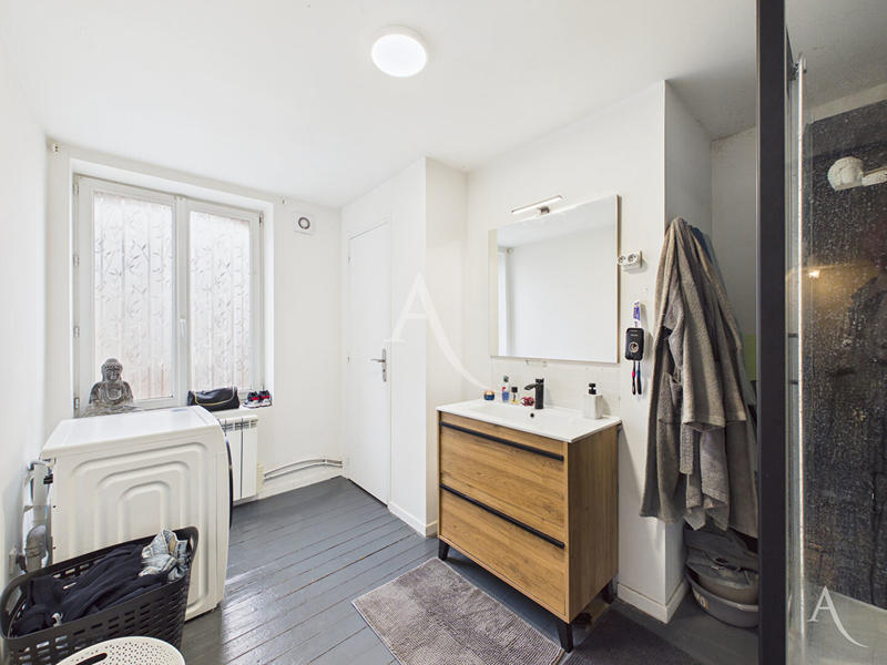 Appartement - 75 m² - 5 pièces