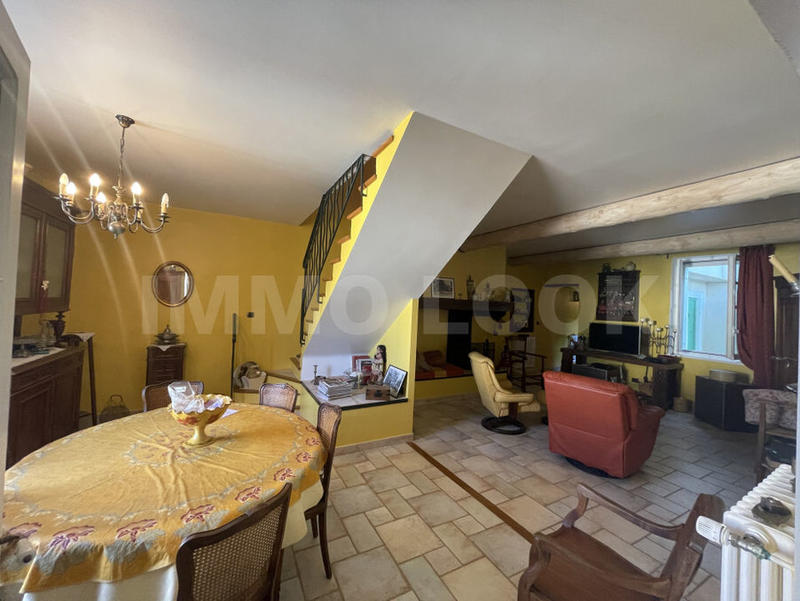 Maison - 285 m² - 14 pièces