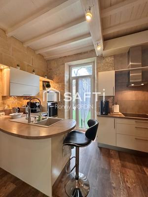 Maison - 195 m² - 6 pièces