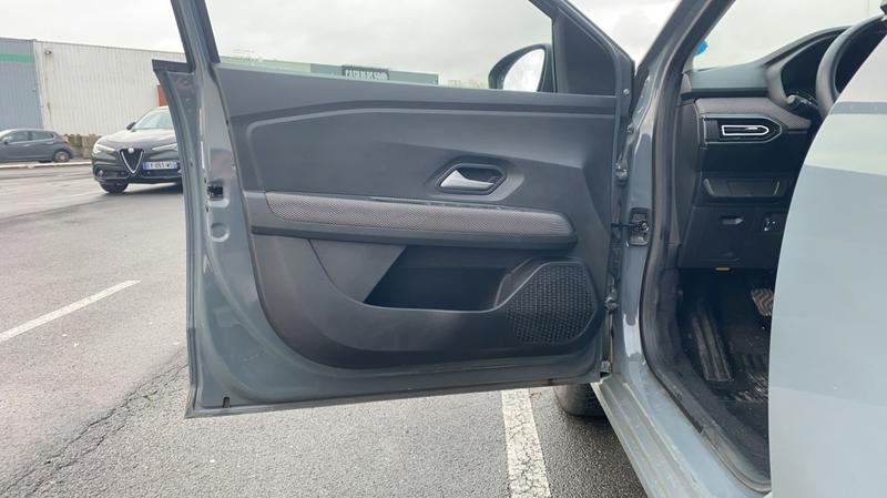 Dacia Sandero 1.0 TCe 90 Essentiel