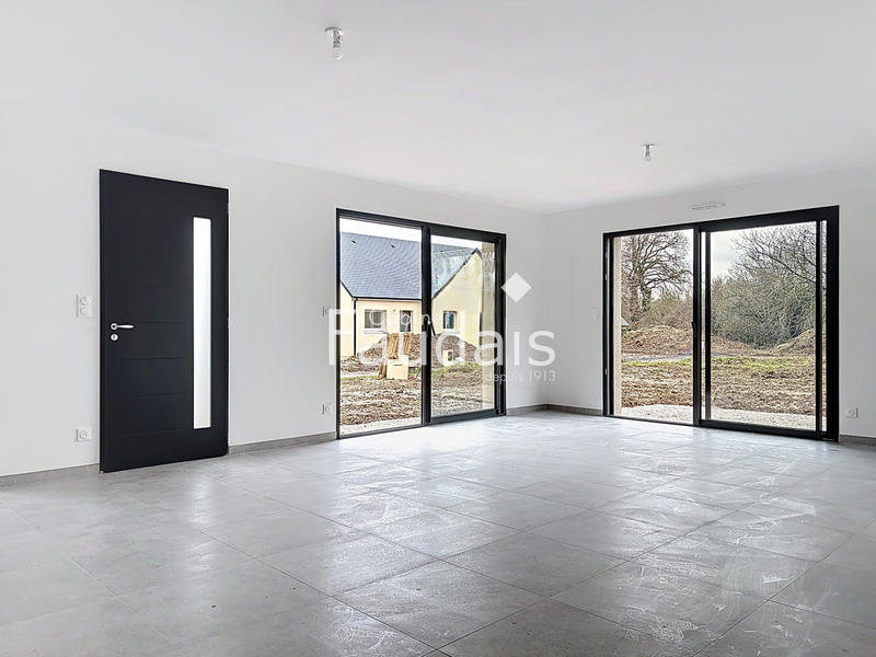 Maison - 95 m² - 5 pièces