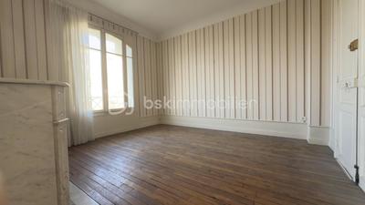 Appartement - 147 m² - 5 pièces