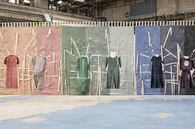 Idiopolis (I-X) - une œuvre de Nefeli Papadimouli au Frac-Artothèque