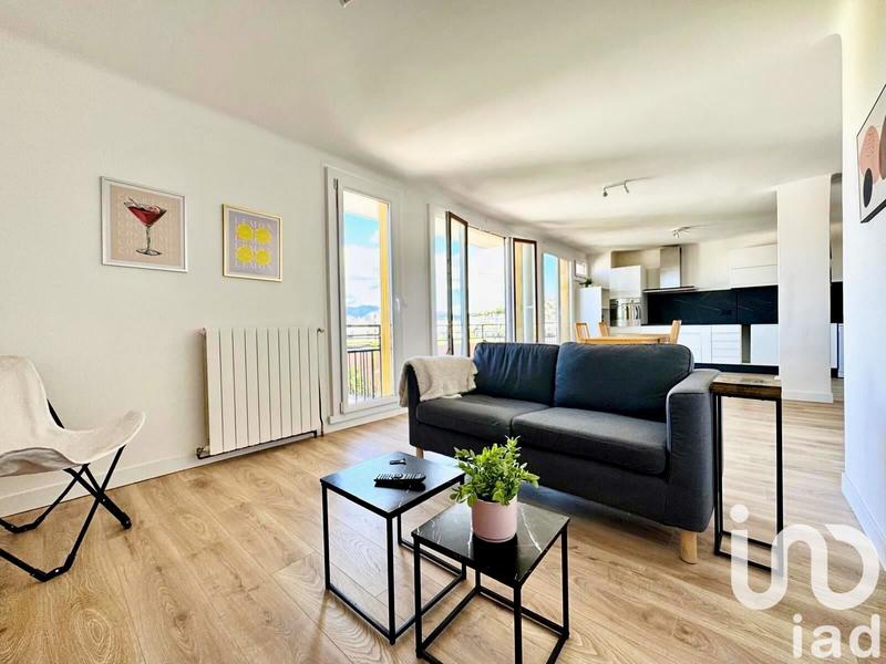 Appartement - 75 m² - 3 pièces