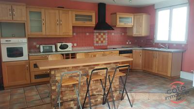 Maison - 99 m² - 5 pièces