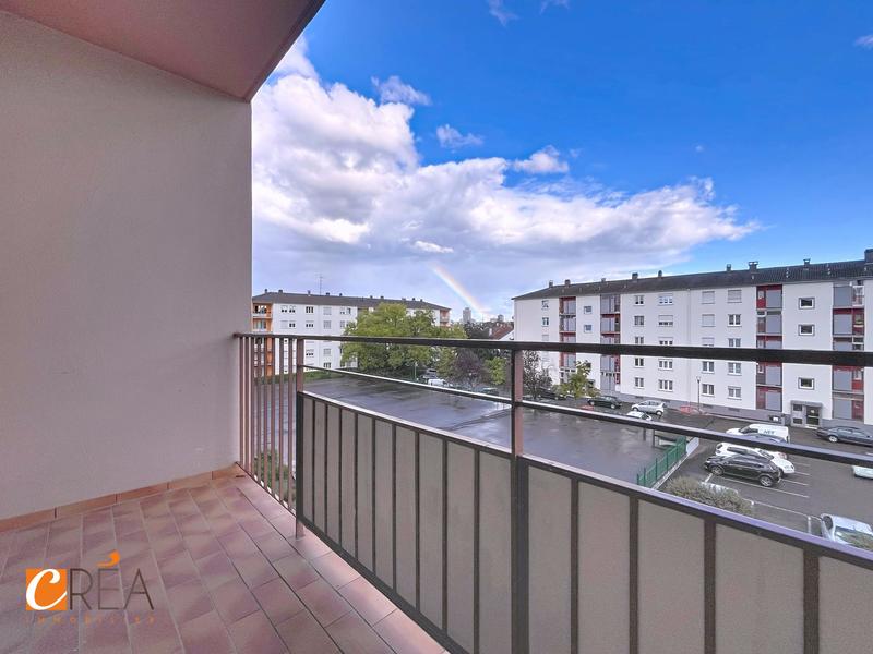 Appartement - 100 m² - 5 pièces