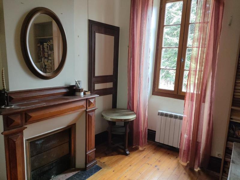 Maison - 240 m² - 10 pièces