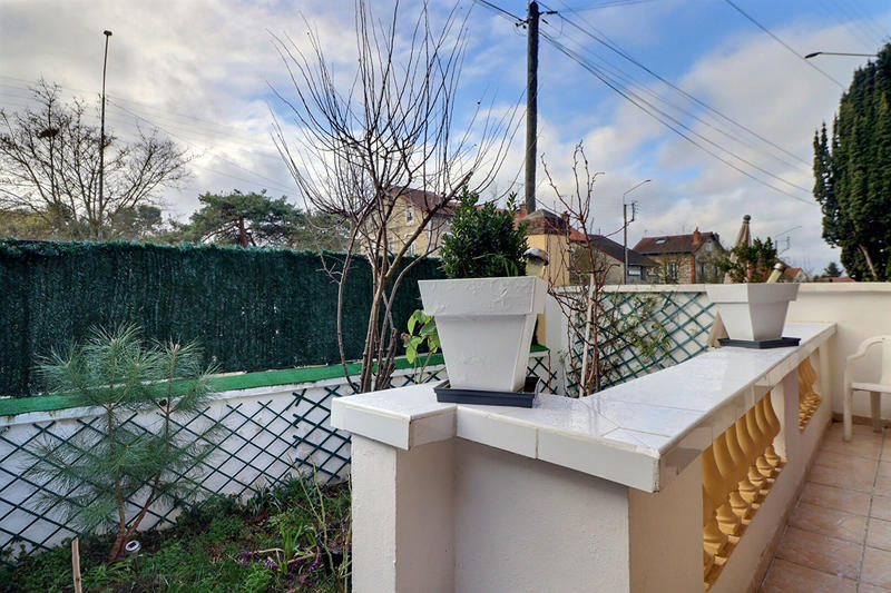 Maison - 86 m² - 5 pièces