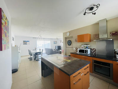 Maison - 95 m² - 5 pièces