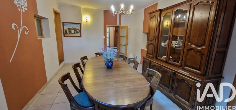 Maison - 241 m² - 8 pièces
