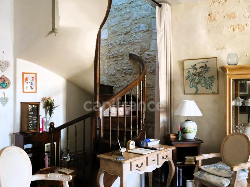 Immeuble - 188 m² - 6 pièces