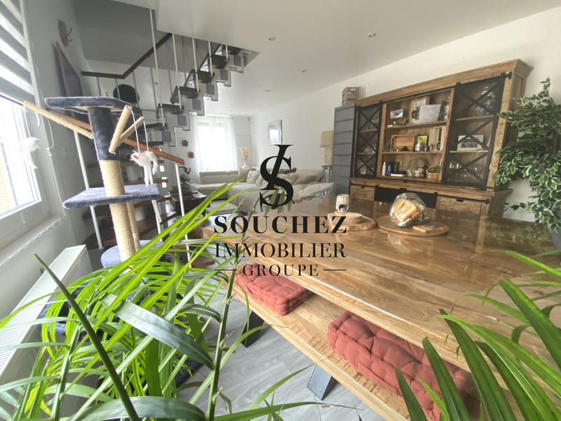 Maison - 94 m² - 6 pièces