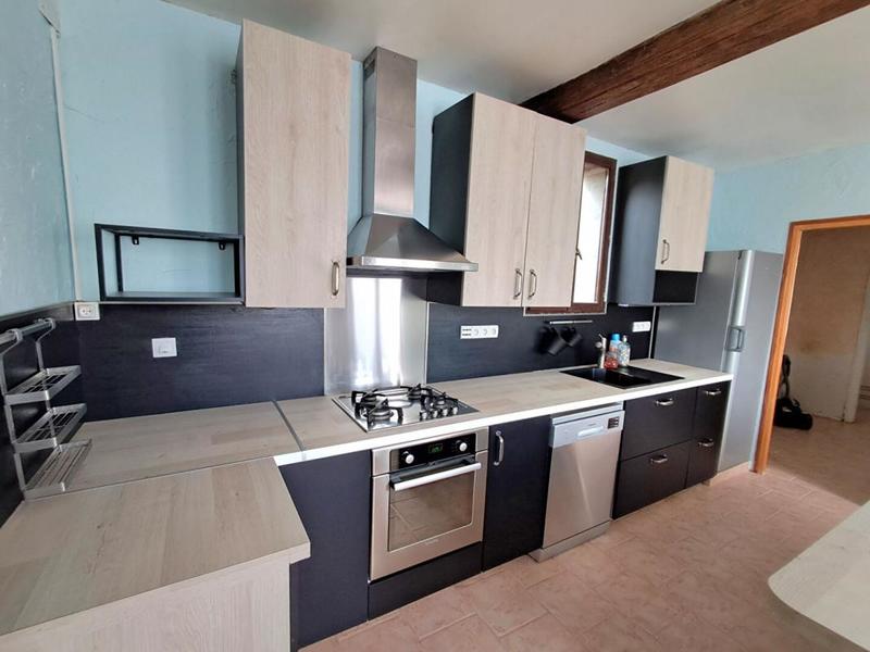 Maison - 250 m² - 8 pièces