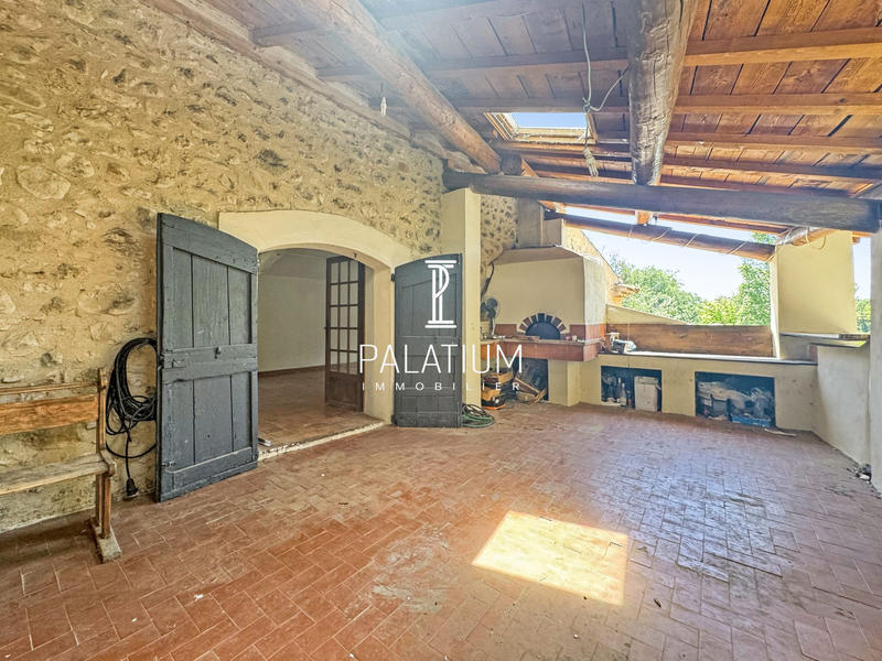 Bastide - 250 m² - 8 pièces
