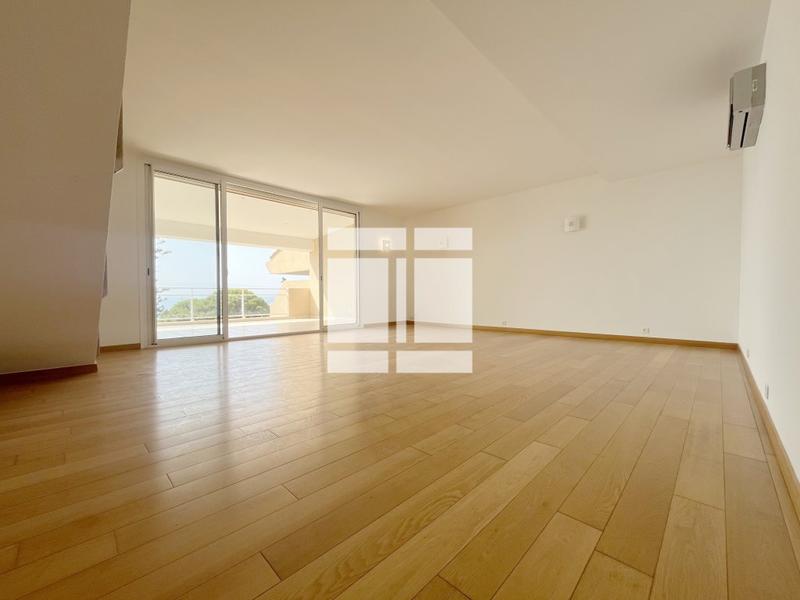 Appartement - 162 m² - 6 pièces