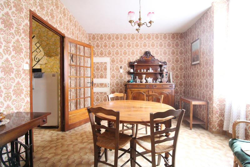 Maison de village - 105 m² - 7 pièces