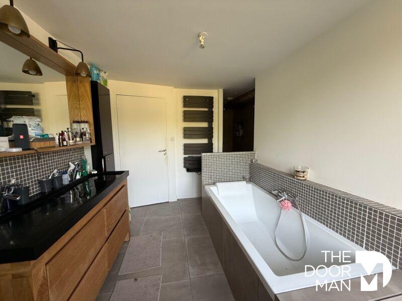 Maison en pierre - 270 m² - 8 pièces