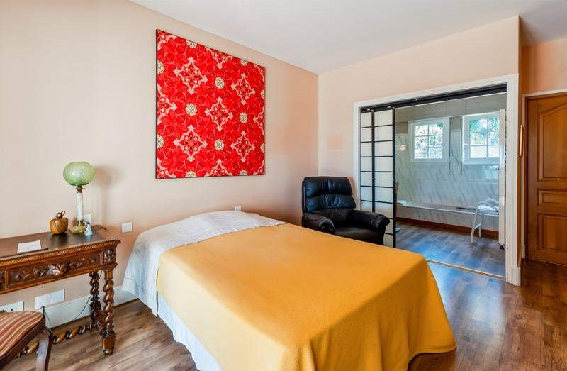 Propriété - 387 m² - 10 pièces