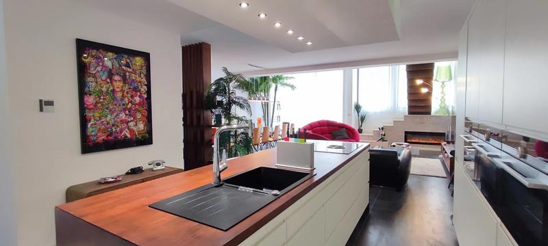 Maison - 206 m² - 6 pièces