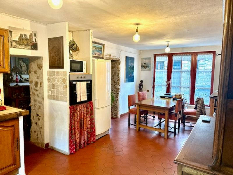 Maison - 200 m² - 6 pièces