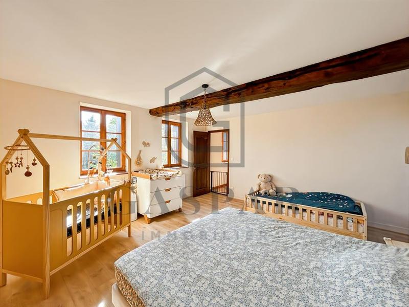 Maison ancienne - 213 m² - 9 pièces