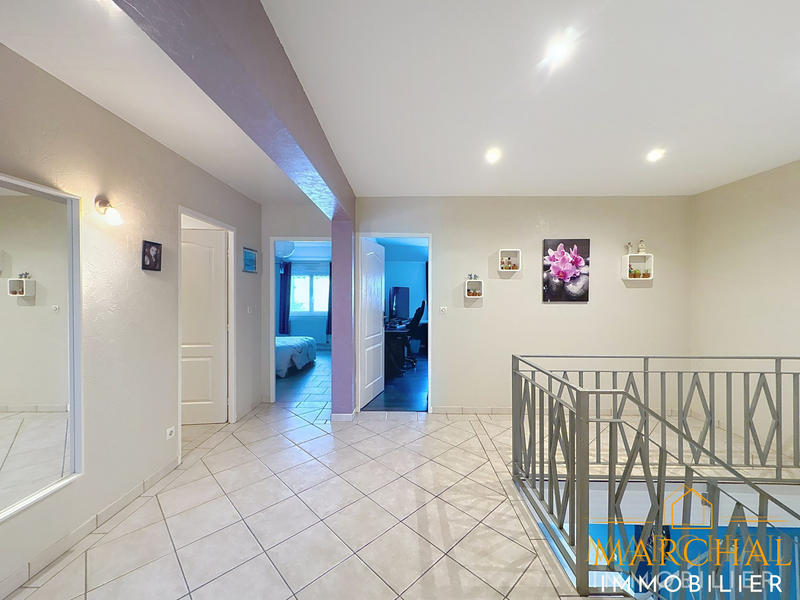 Maison - 175 m² - 7 pièces