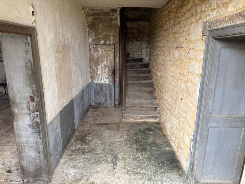 Maison - 253 m² - 8 pièces